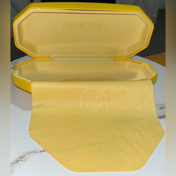 FINAL PRICE SWAROVSKI Hard Case/Yellow Eyeglass Case & Cleaning Cloth - Picture 2 of 15
